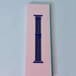 Nike Apple Iwatch band,41 mm, bright green/blue sports loop.